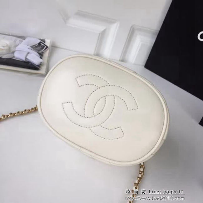 香奈兒CHANEL白色Chanel A57861 2018早秋Paris-Hamburg復古風小羊皮水桶包鏈條包DSC1486